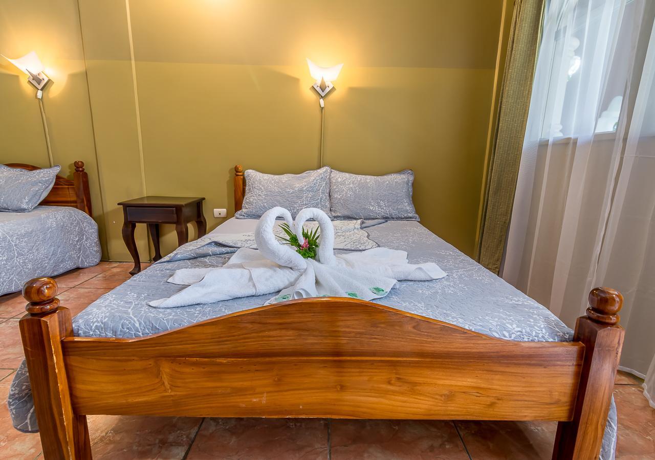 Hotel Le Priss Manuel Antonio Exterior photo